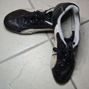 Puma Navy and Cream Leather Sneakers